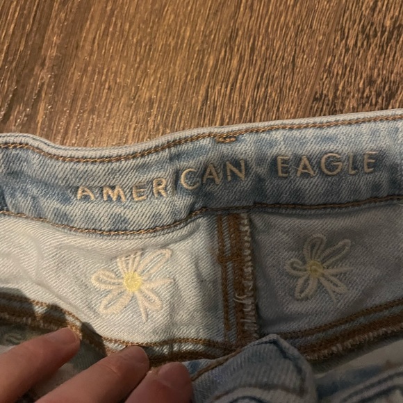 American eagle daisy shorts - Picture 2 of 3